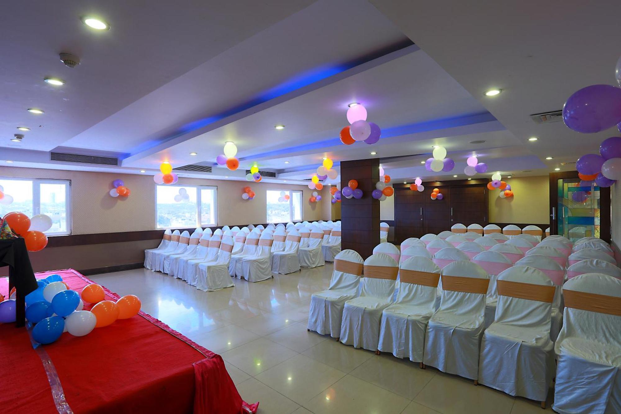 העיר בנגלור Hotel Abhimaani Vasathi, Rajajinagar מראה חיצוני תמונה