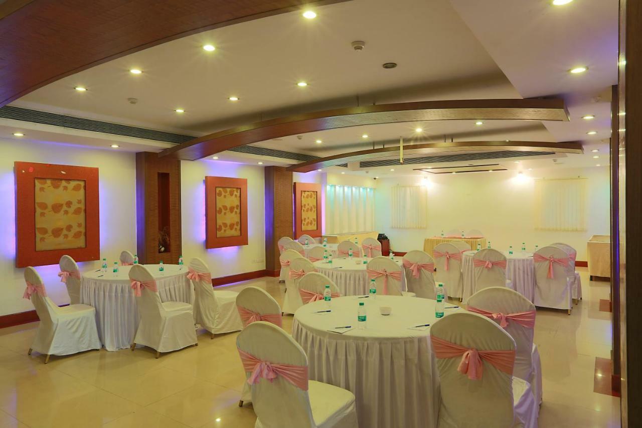 העיר בנגלור Hotel Abhimaani Vasathi, Rajajinagar מראה חיצוני תמונה